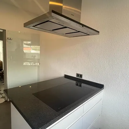 Schoen Wohnen ! Netflix Nespresso Kueche Parkplatz Garten Duisburg