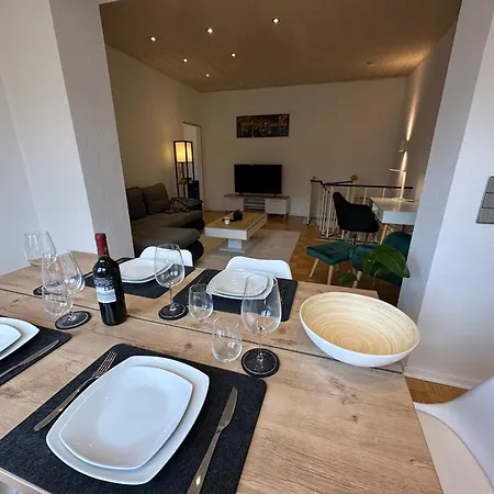 Schoen Wohnen ! Netflix Nespresso Kueche Parkplatz Garten شقة *