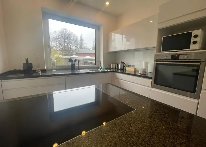 Schoen Wohnen ! Netflix Nespresso Kueche Parkplatz Garten Διαμέρισμα *