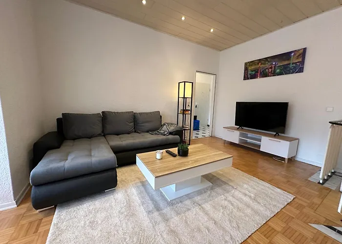 公寓 Schoen Wohnen ! Netflix Nespresso Kueche Parkplatz Garten