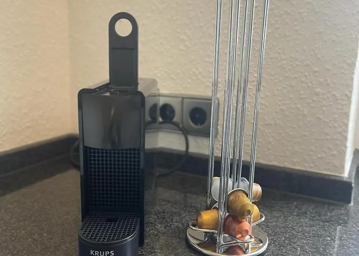 Schoen Wohnen ! Netflix Nespresso Kueche Parkplatz Garten Ντούισμπουργκ