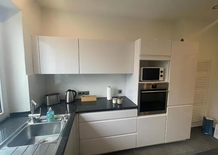 Schoen Wohnen ! Netflix Nespresso Kueche Parkplatz Garten Διαμέρισμα