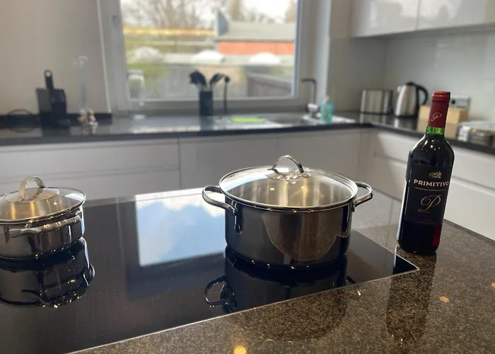 公寓 Schoen Wohnen ! Netflix Nespresso Kueche Parkplatz Garten